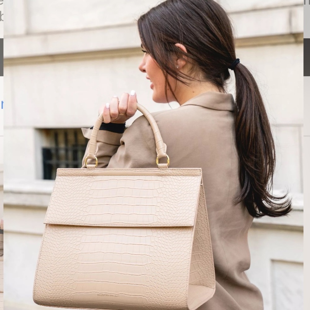Modern Picnic The Large Luncher in Cream Croc